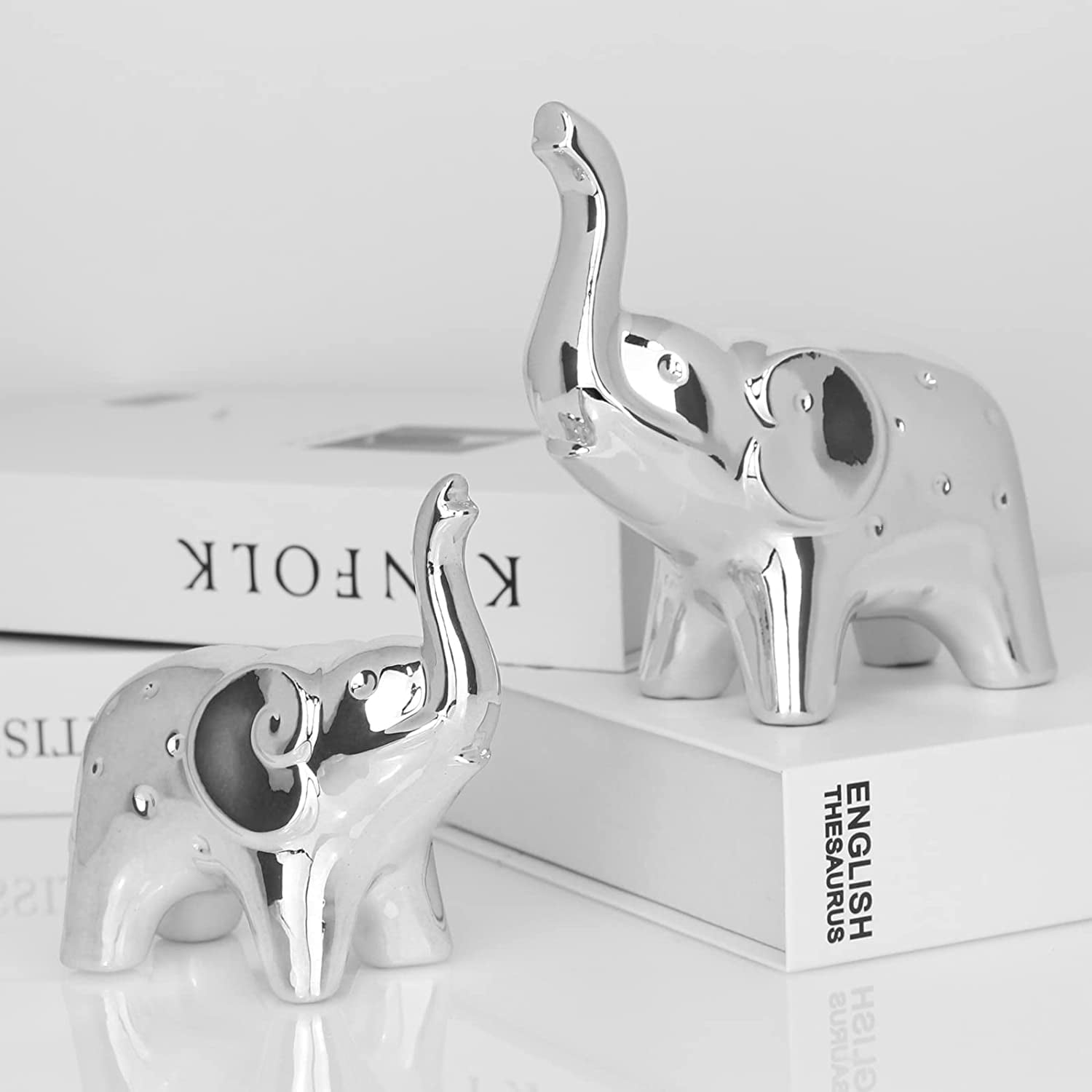 A Pair Elephant Statue Home Decor,Sculpture for Office Desktop Bookshelf (Ceramics Silver)